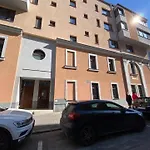 Cozy For Couples, Friends & Families Апартаменти *