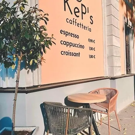 Cozy For Couples, Friends & Families *