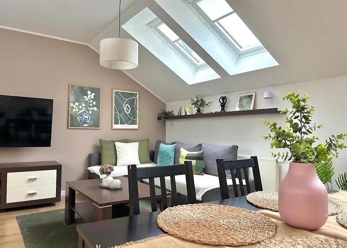 Cozy For Couples, Friends & Families Lejlighed Bratislava